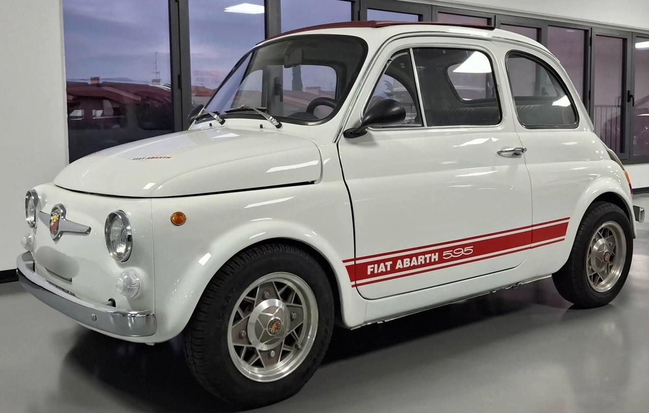 500 Abarth 595 Replica appena restaurata