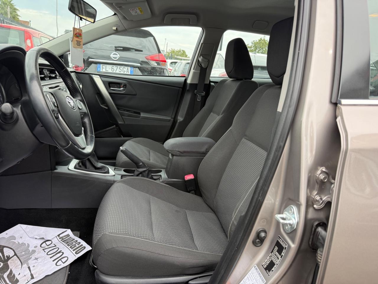 Toyota Auris Touring Sports 1.4 D-4D Lounge