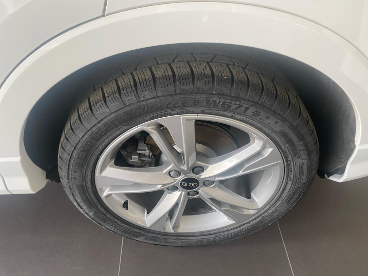 AUDI Q3 II 2018 - Q3 45 1.4 tfsi e S Line Edition s-tronic