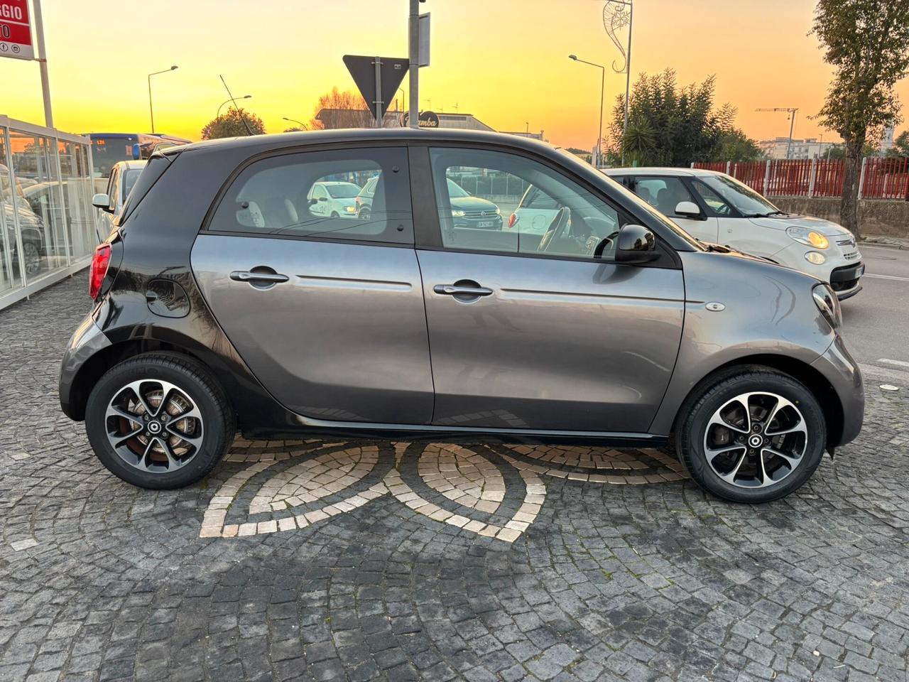 Smart ForFour 70 1.0 Youngster