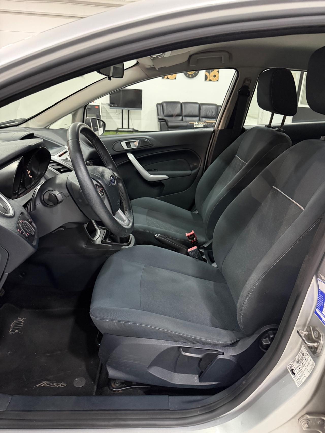 Ford Fiesta Ikon 1.4 16V 5p.Bz.- GPL Business