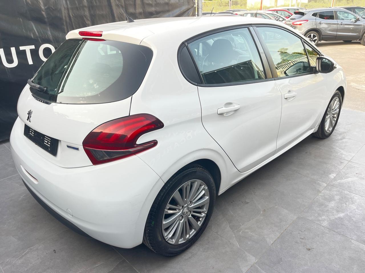 Peugeot 208 1.6 bluehdi 75 cv Allure