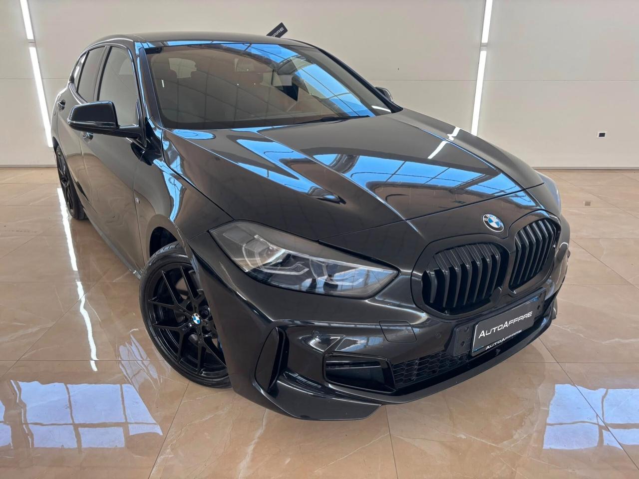 Bmw 118 118d 5p. Msport