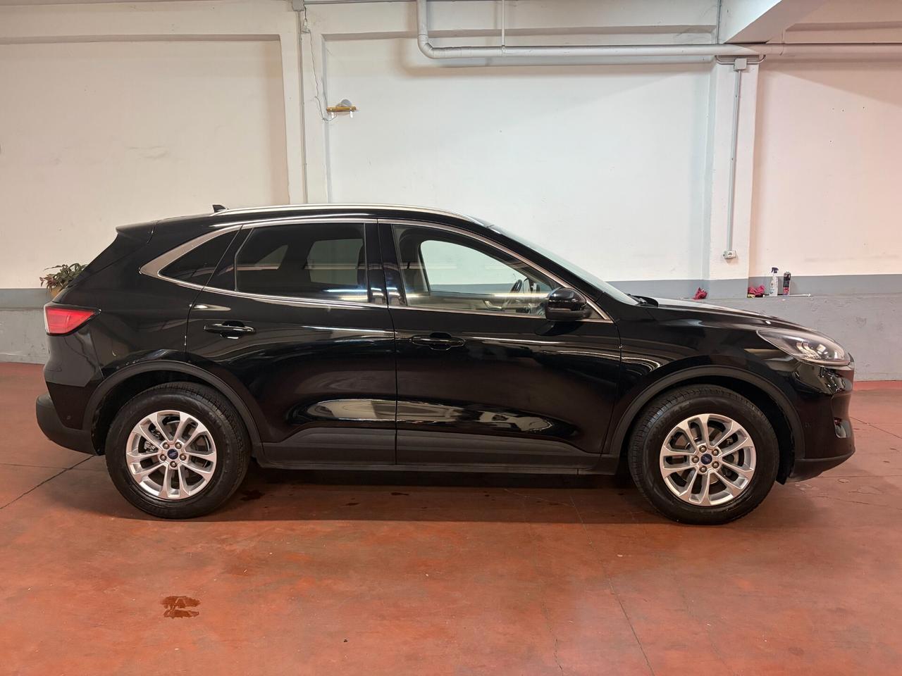 Ford Kuga 1.5 EcoBoost 120 CV 2WD Titanium