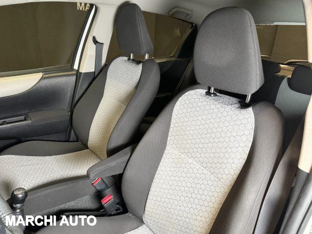 TOYOTA Yaris 1.3 5 porte Lounge