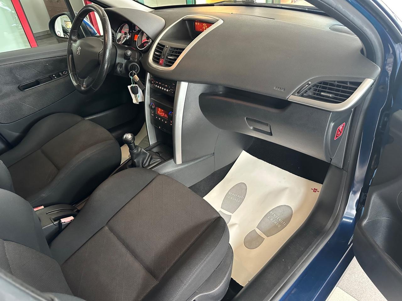 Peugeot 207 1.4 8V 75CV 5p. X Line