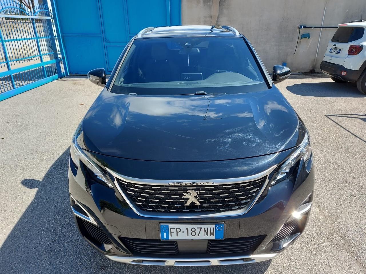 Peugeot 3008 “GTLINE” 1.5 hdi- cambio/aut-2018