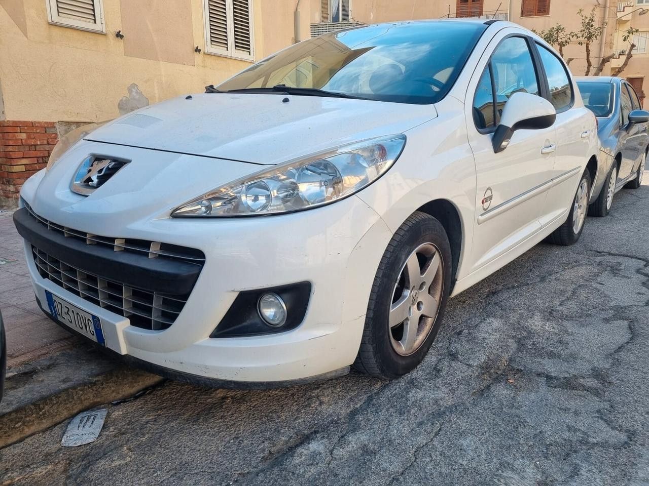 Peugeot 207 1.4 HDi 70CV 5p. Sweet Years