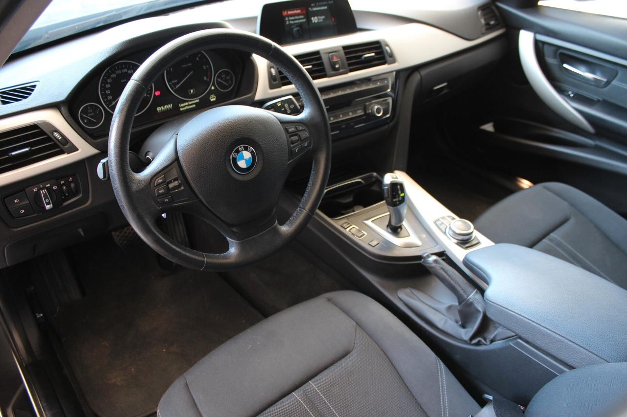 Bmw 318 318d Touring Business Advantage aut.
