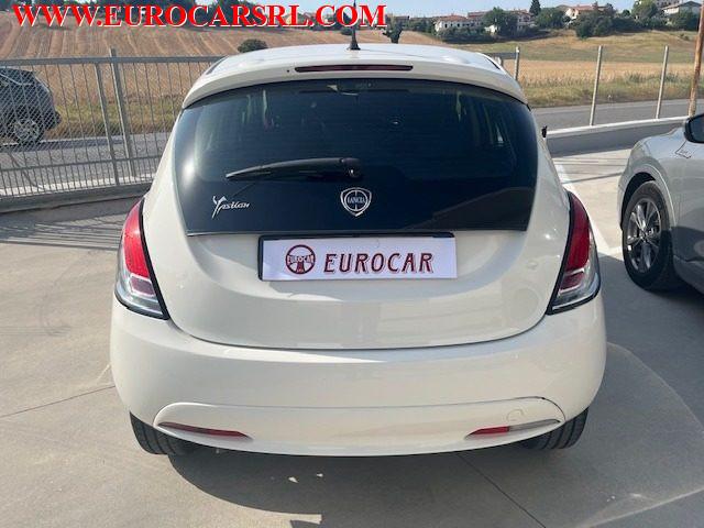 LANCIA Ypsilon 1.2 69 CV 5 porte Silver
