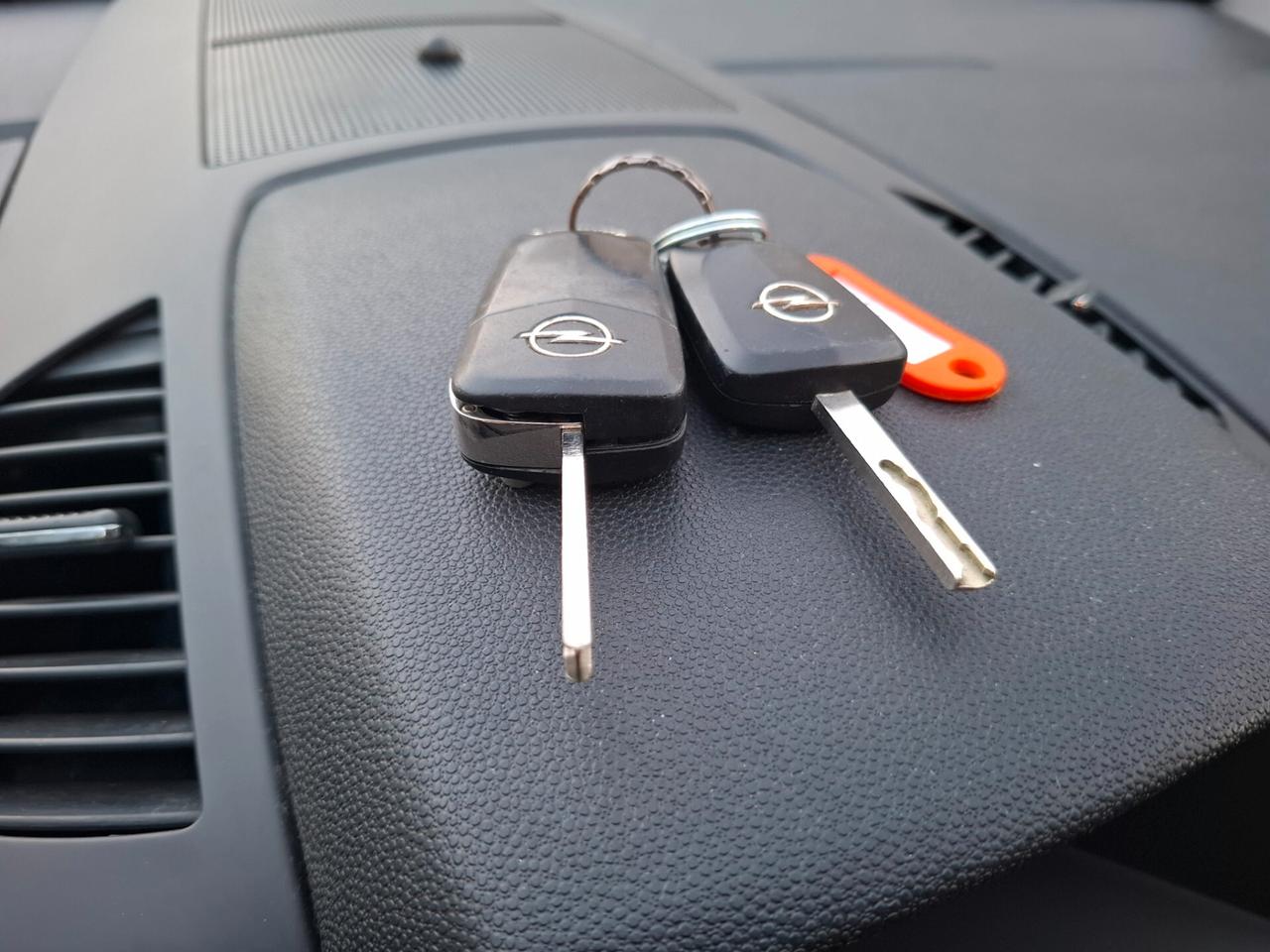 Opel Zafira 1.6 16V ecoM 150CV Turbo One
