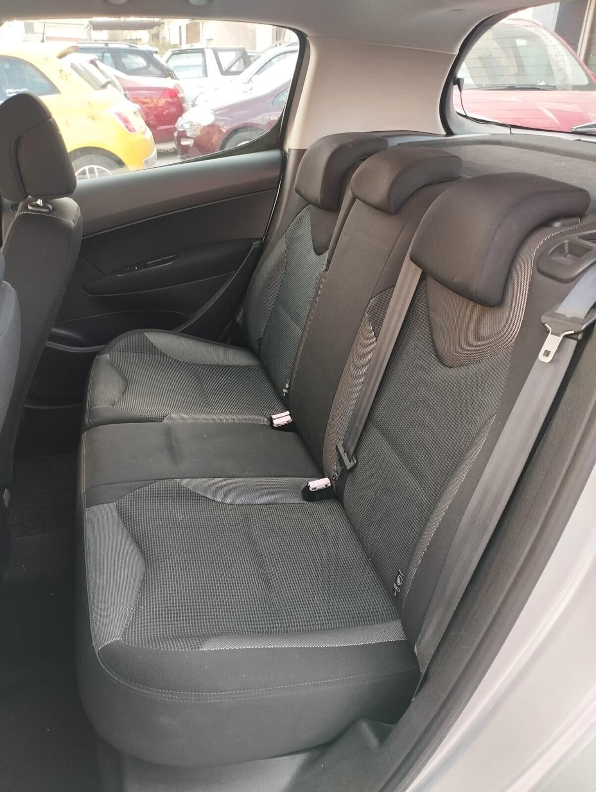 Peugeot 308 2.0 HDi 5p. Tecno