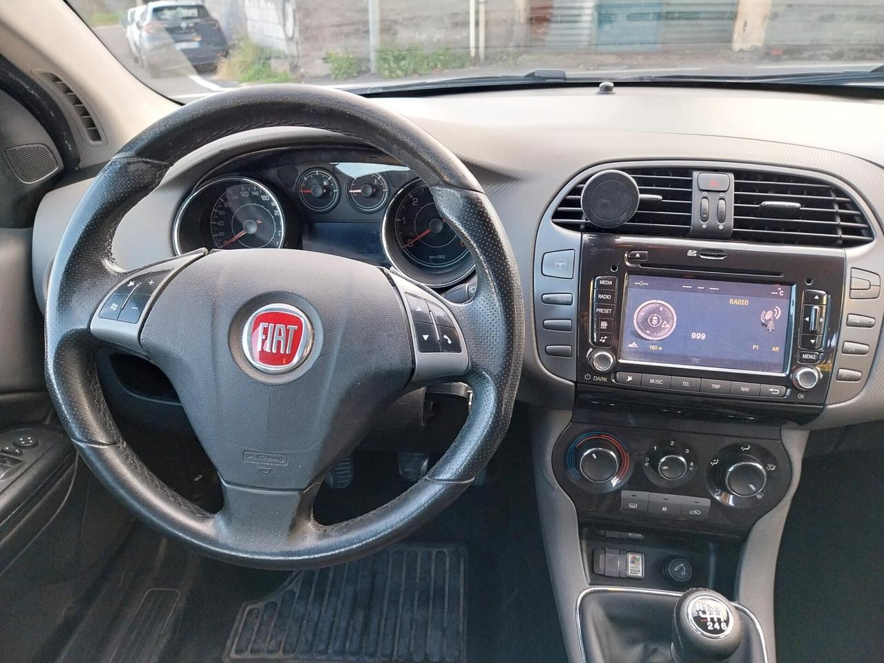 FIAT BRAVO 1.6 DIESEL UNICOPROPRIETARIO 2011