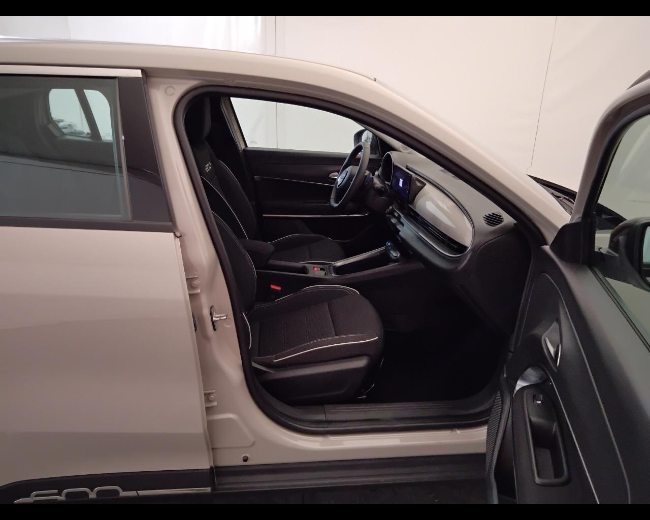 FIAT 600 IV 2023 - 600 1.2 hybrid Pop 145cv auto