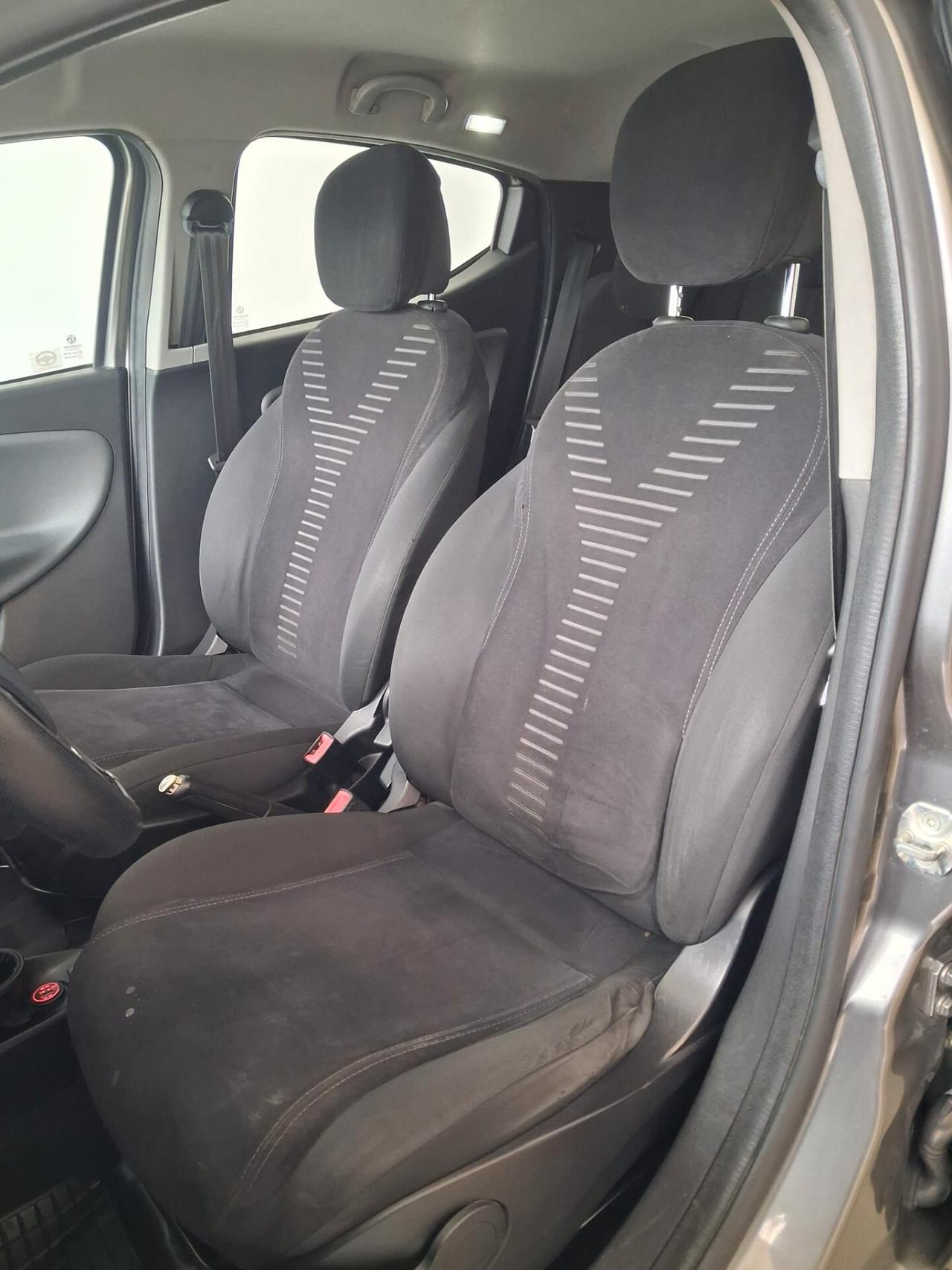 Lancia Ypsilon 1.2 69 CV 5 porte GPL Ecochic Platinum