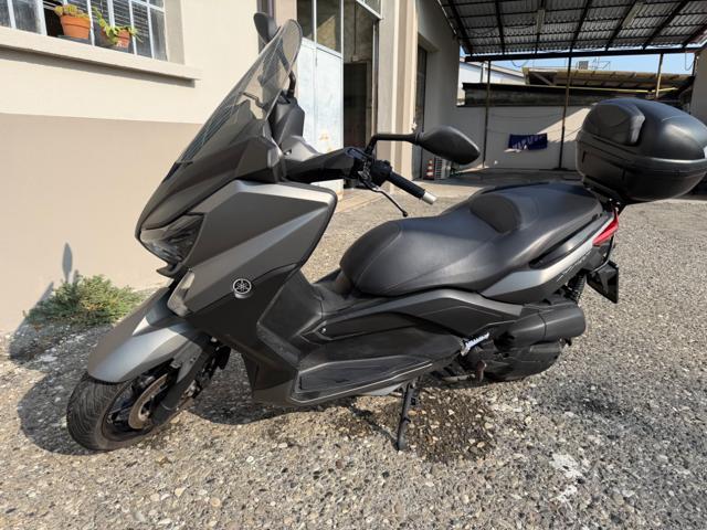 YAMAHA X-Max 125 X MAX 125cc CON BAULETTO solo 35000 KM