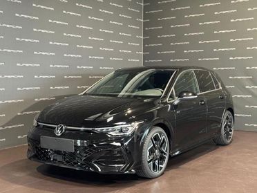 VOLKSWAGEN Golf 2.0 TDI 150 CV DSG SCR R-Line 30 YEARS