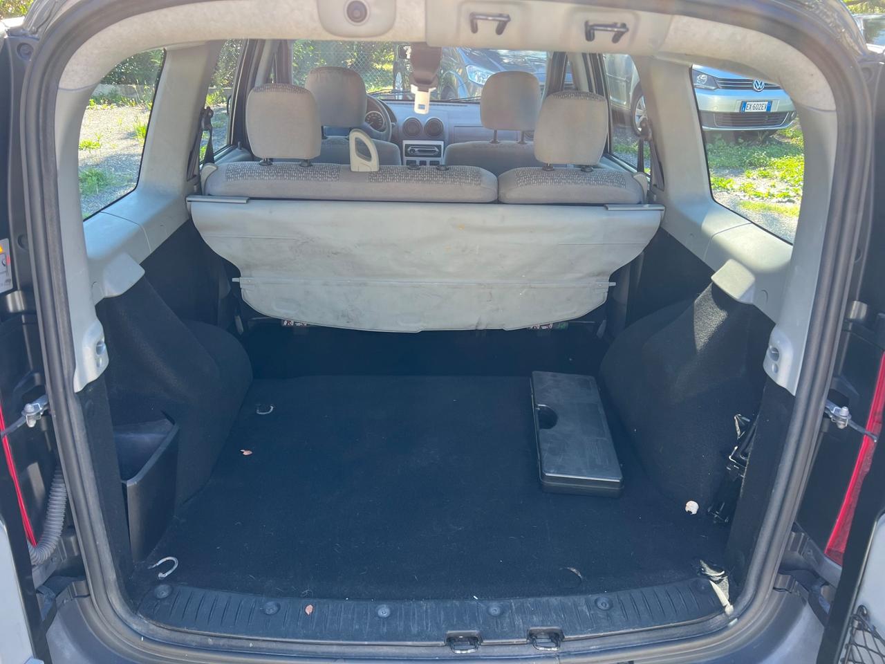 Dacia Logan 1.6 Lauréate
