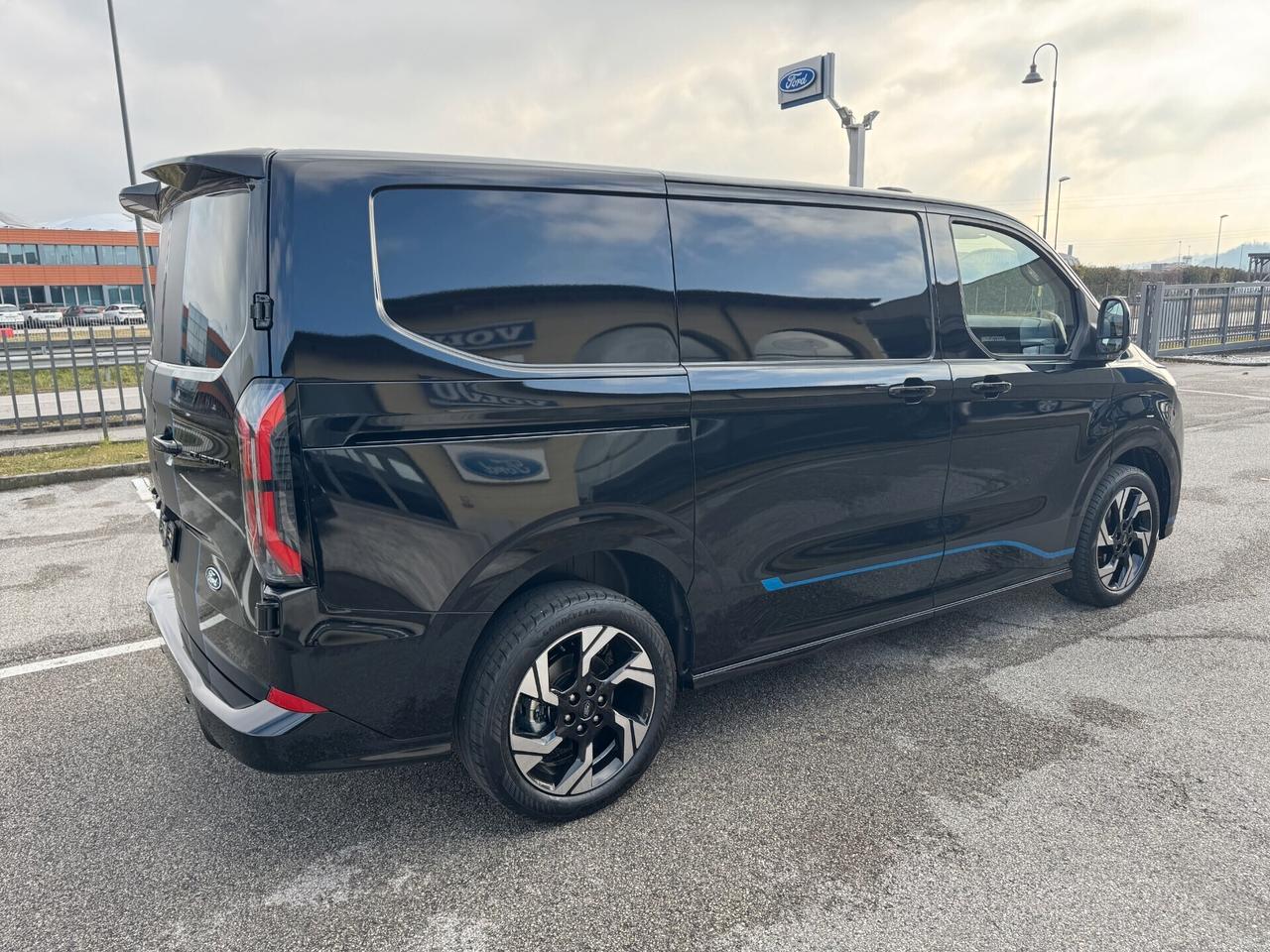 Ford Transit Custom Van Sport 2.5Plug-In 233CV L1 H1