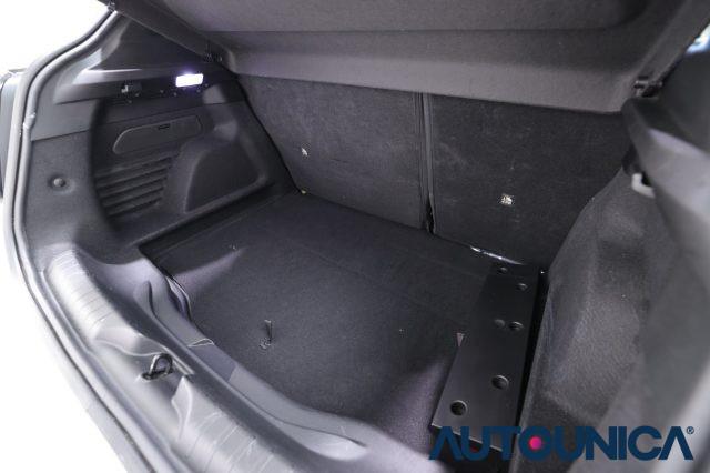FIAT 600 HYBRID 100 CV DCT MHEV FARI LED
