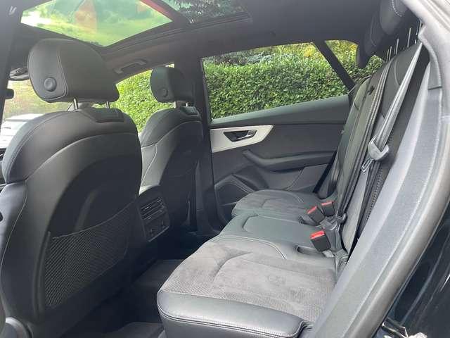 Audi Q8 NEW MODEL 50 TDI 286 CV S Line Total Black Alu22''