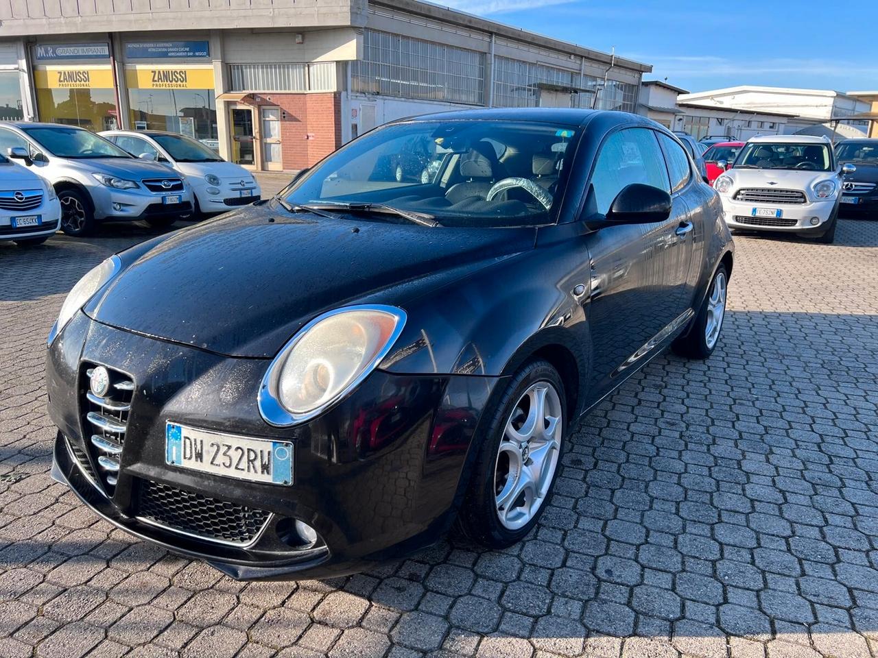 Alfa Romeo MiTo 1.6 JTDm 16V Distinctive Sport Pack