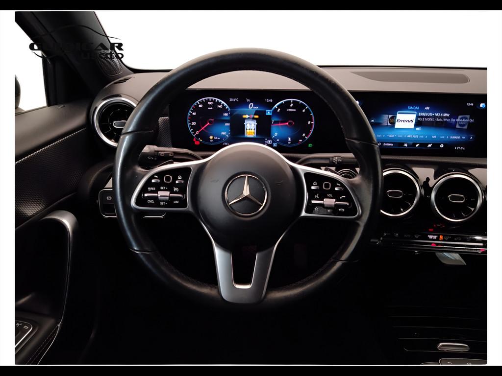 Mercedes-Benz Classe A - W177 2018 - A 180 d Sport auto