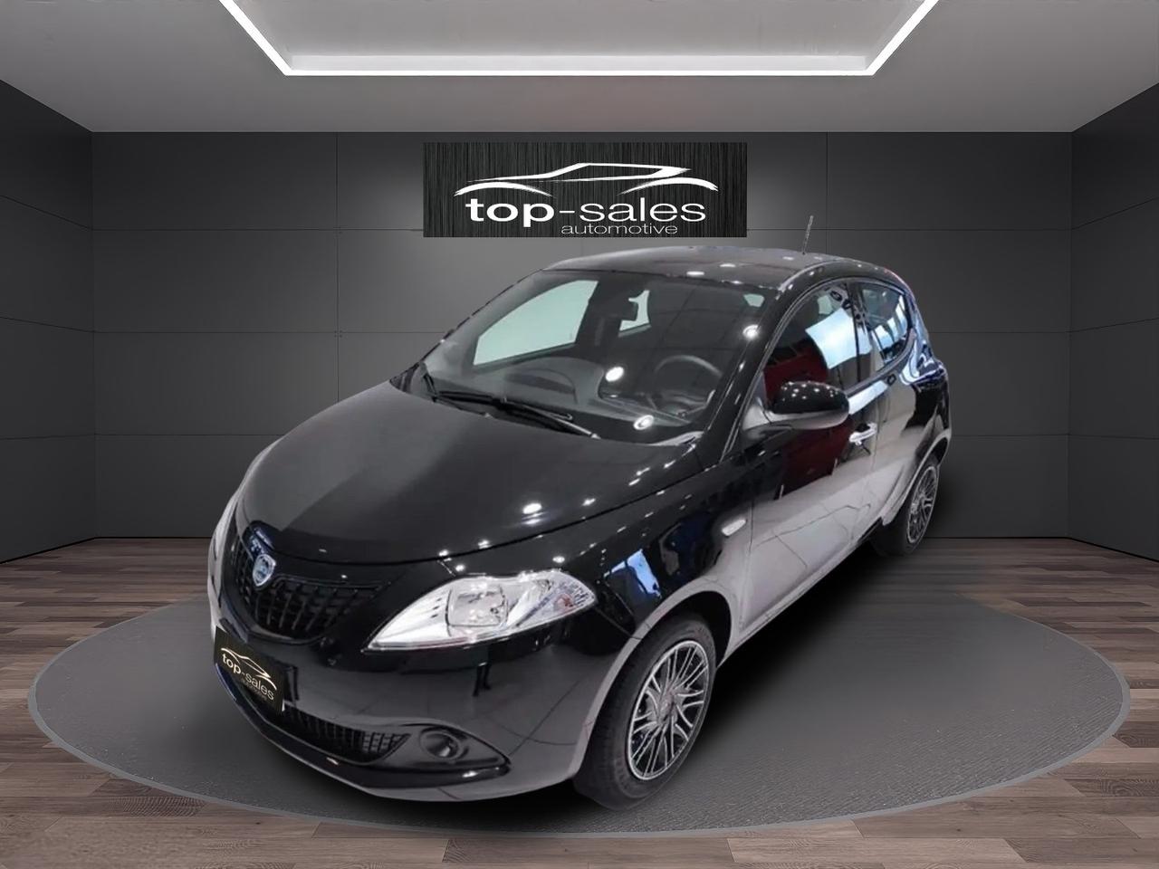 Lancia Ypsilon 1.2 69 CV 5 porte Gold Ok Neopatentati