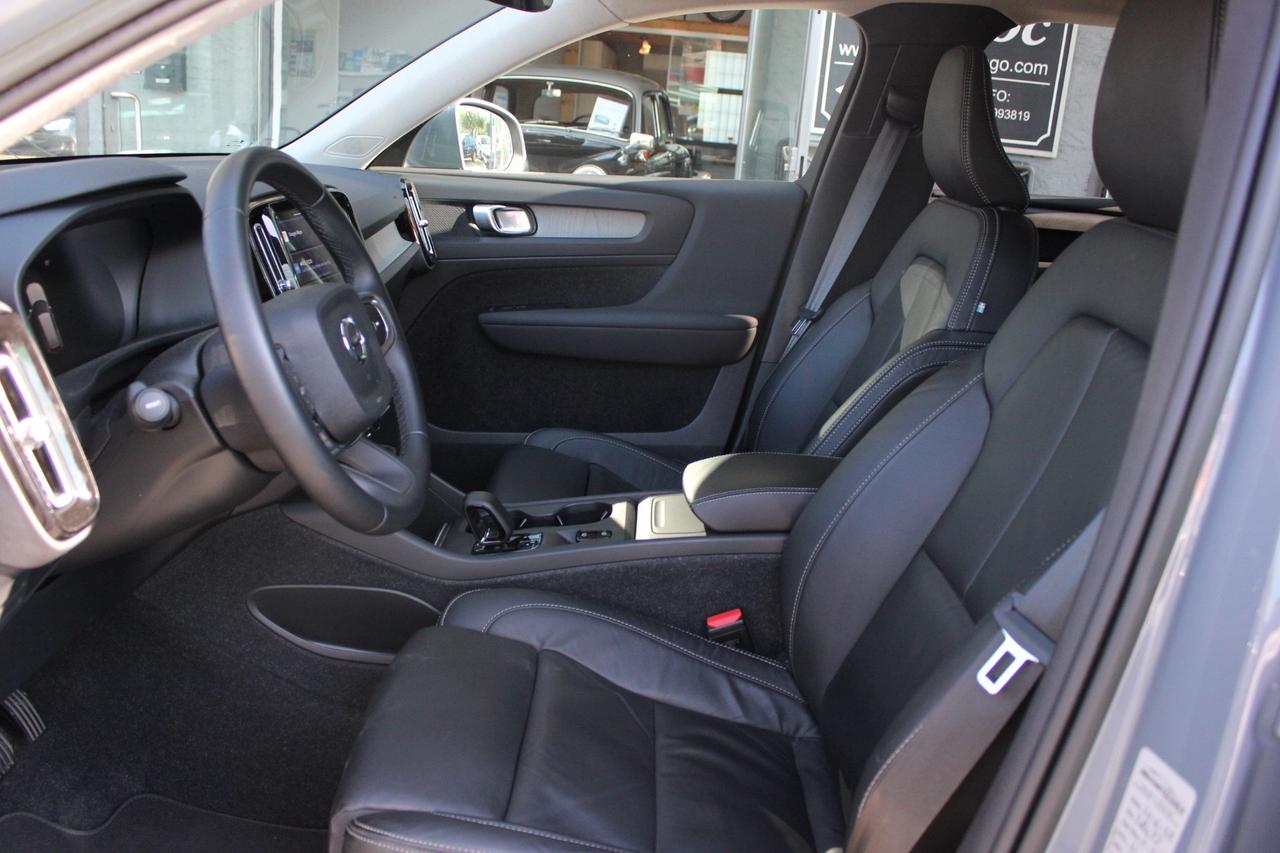 Volvo XC40 B3 AUTOMATICO CORE INTERNI IN PELLE CERCHI