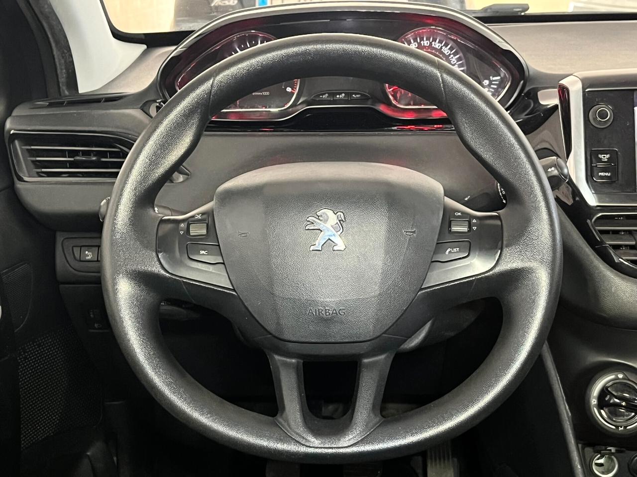 Peugeot 208 1.4 HDi 68 CV 5 porte Allure