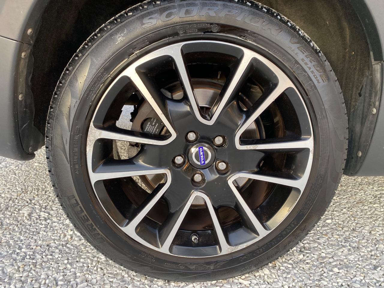 Volvo XC 70 XC70 D5 AWD Momentum