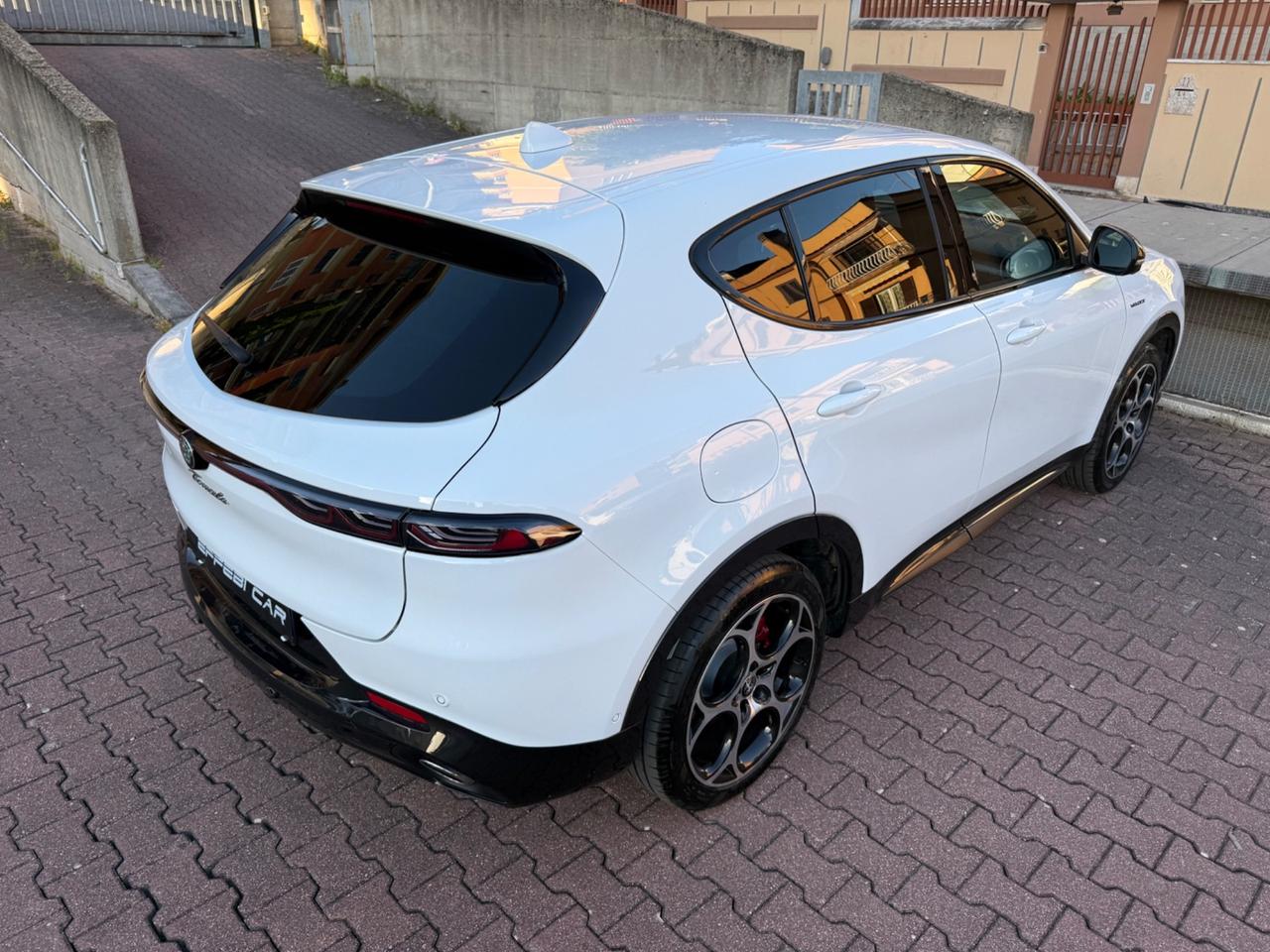 Alfa Romeo Tonale 1.3 Phev Veloce Q4 280cv at6 PARI AL NUOVO!