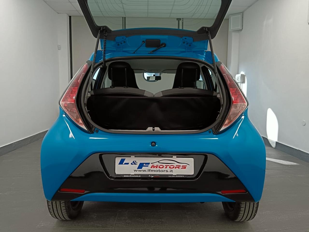 Toyota Aygo 1.0 NEOPATENTATI 5 porte x-wave