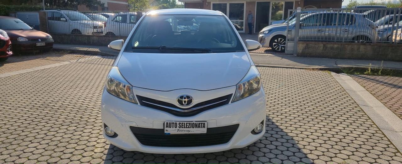Toyota Yaris 1.4 D-4D 5 porte Lounge