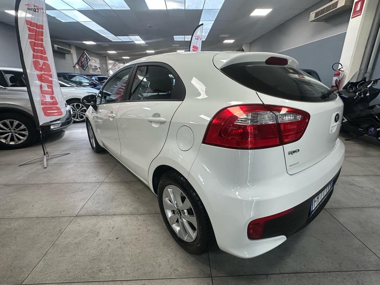 Kia Rio 1.1 CRDi 5p. Active 75CV Ok Neopatentati