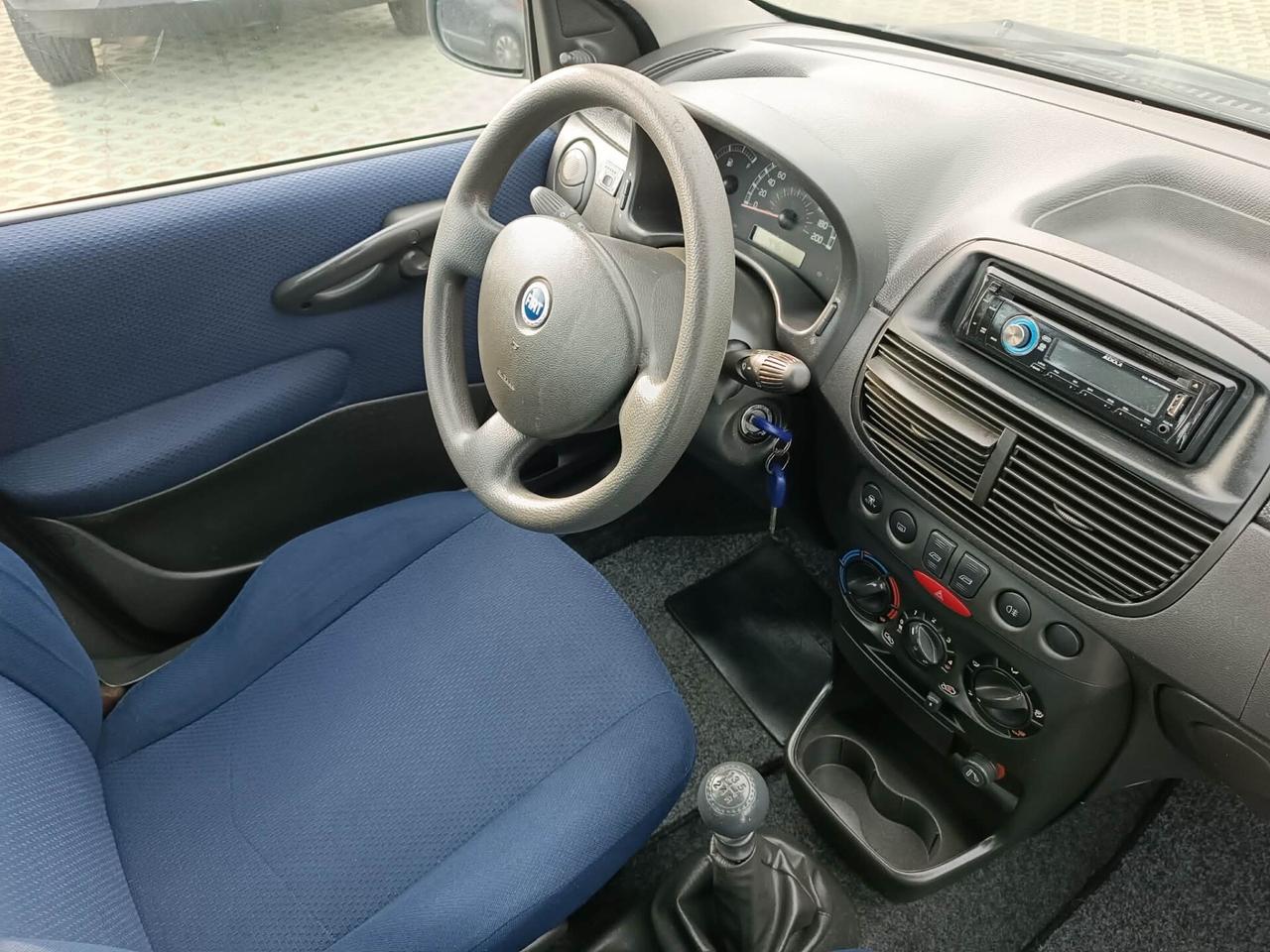 Fiat Punto 1.2 5 porte Active Natural Power