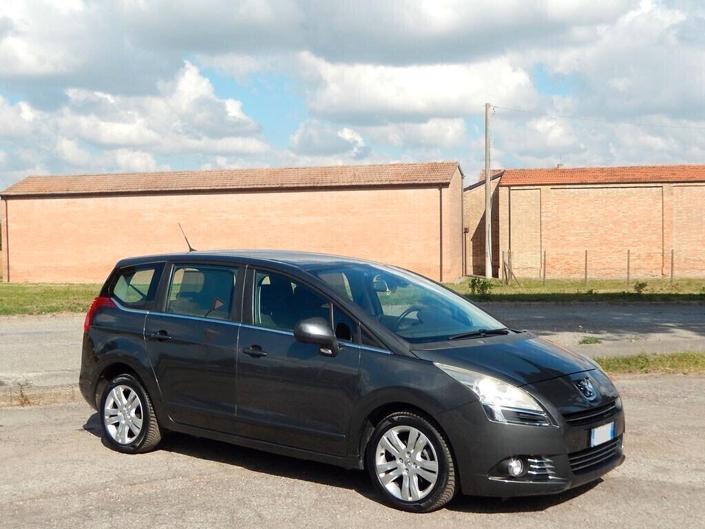 PEUGEOT 5008 1.6 HDi 5 POSTI - ECCELLENTE!