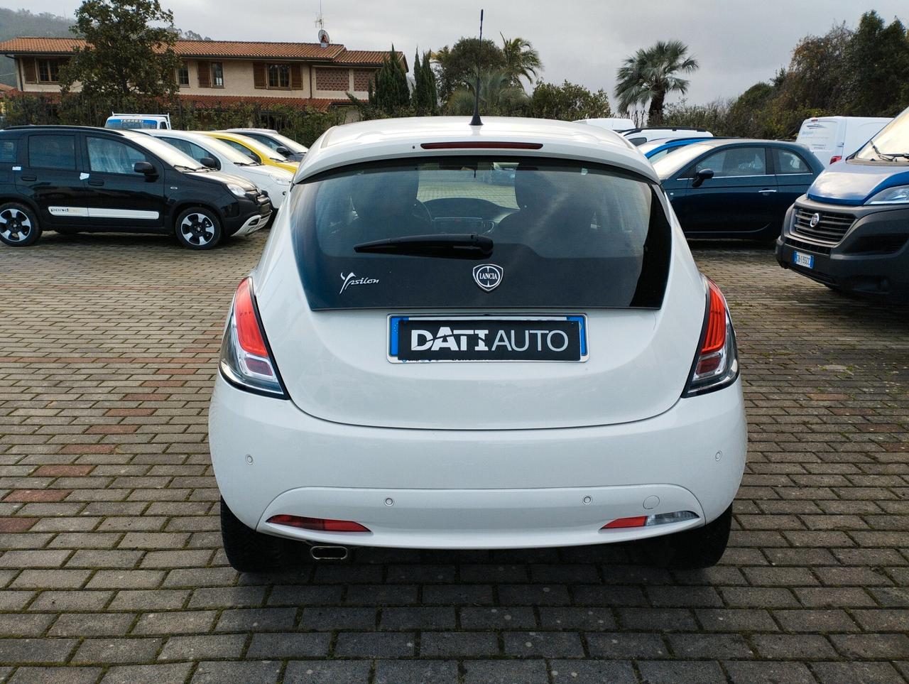 Lancia Ypsilon 1.2 69 CV 5 porte Gold