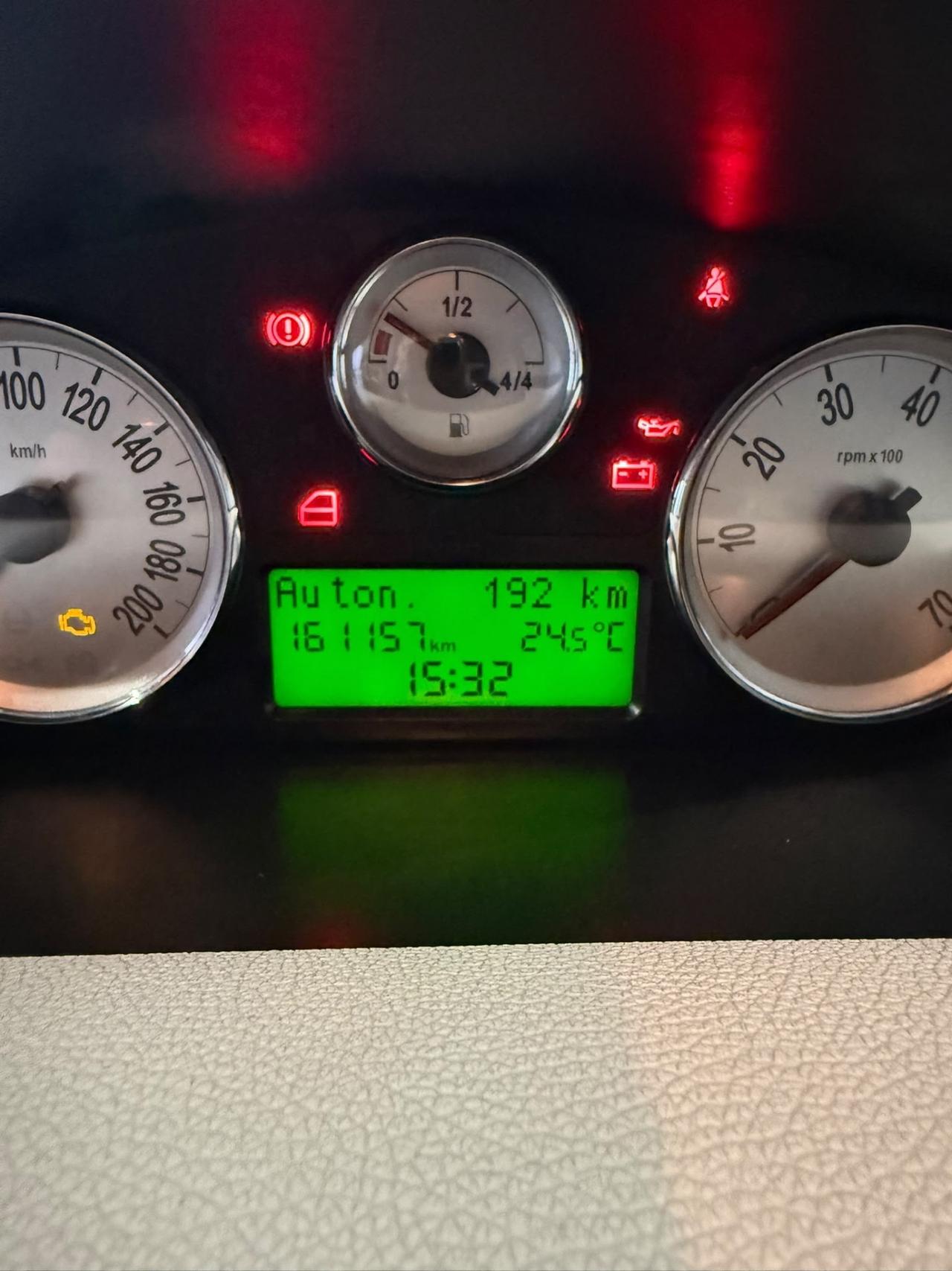 Lancia Ypsilon 1.3 MJT -NEOPATENTATI