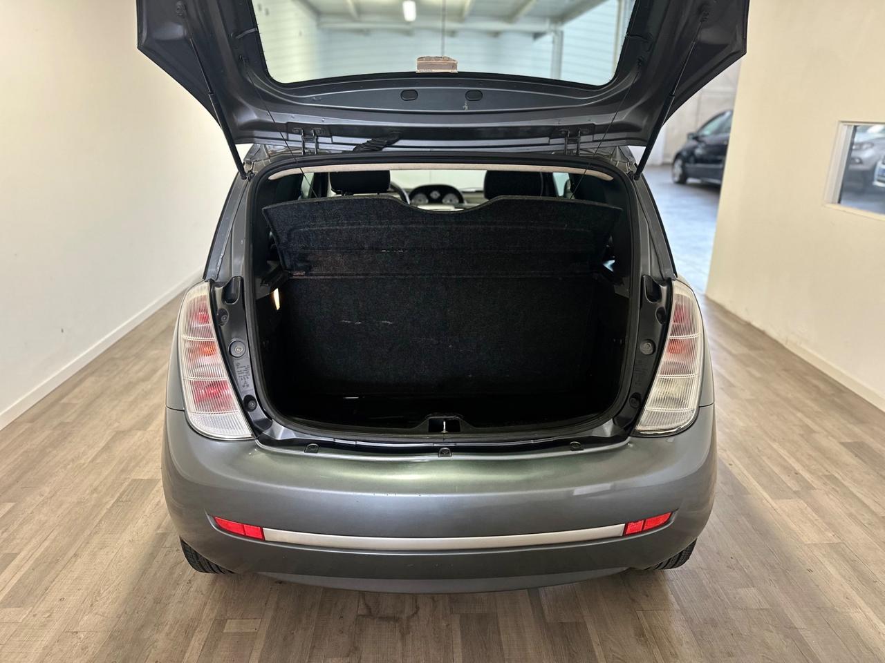 Lancia Ypsilon 1.2 Argento NEOPATENTATI