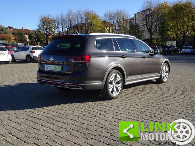 VOLKSWAGEN Passat Alltrack 2.0 BiTDI 4Motion DSG 240CV Garantita