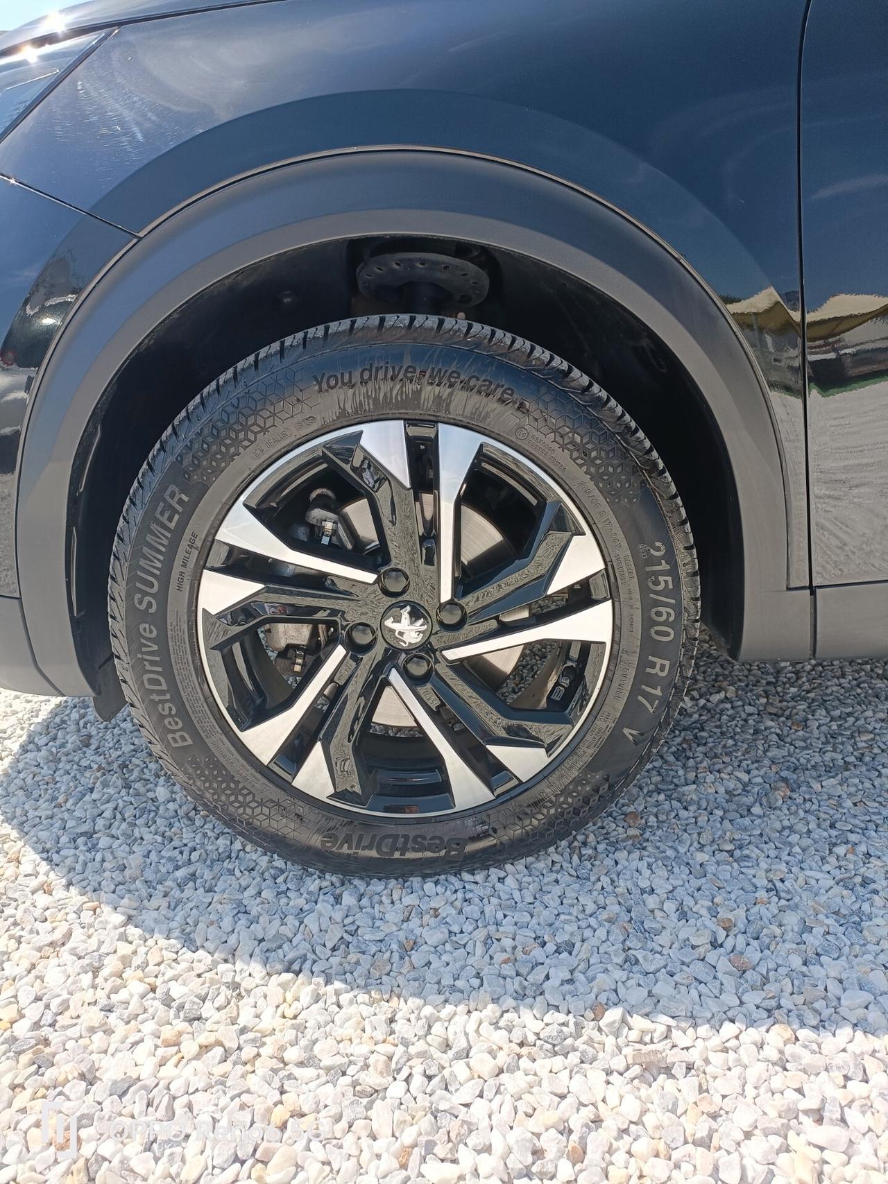 Peugeot 2008 BlueHDi 130 S&S EAT8 Allure