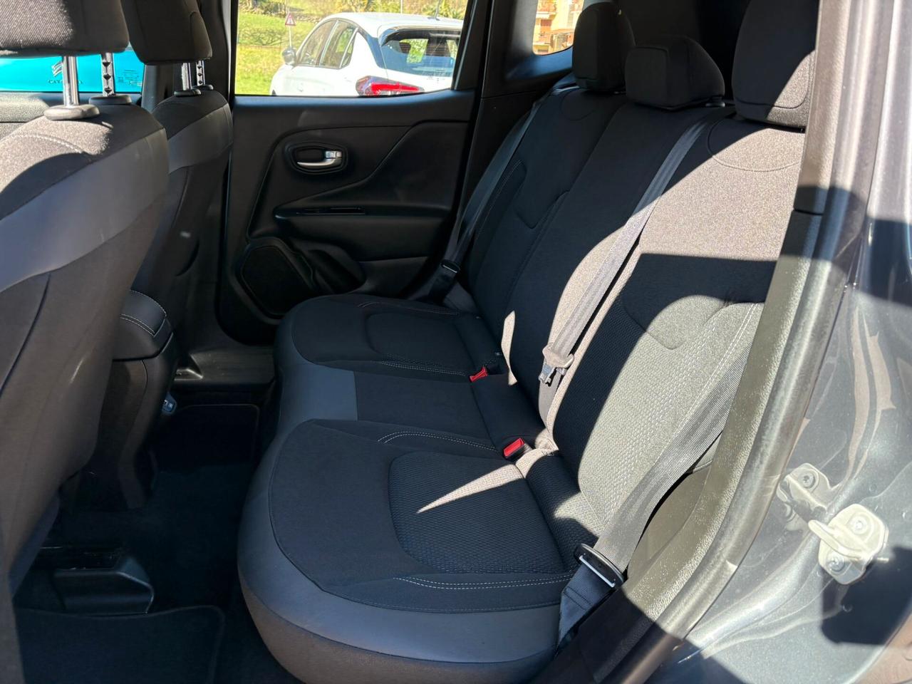 Jeep Renegade 1.5 Turbo T4 MHEV Summit