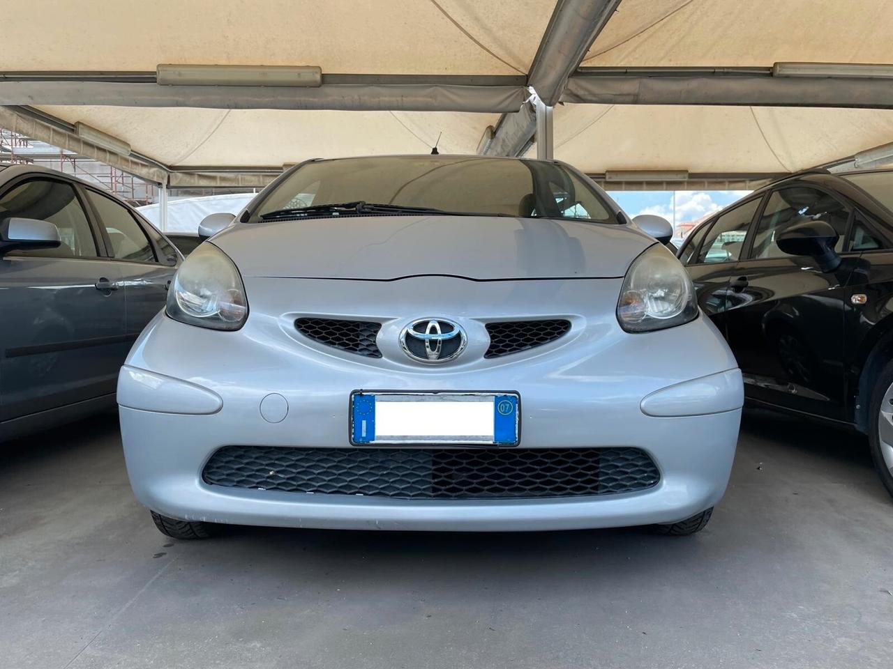 TOYOTA AYGO AUTOMATICA