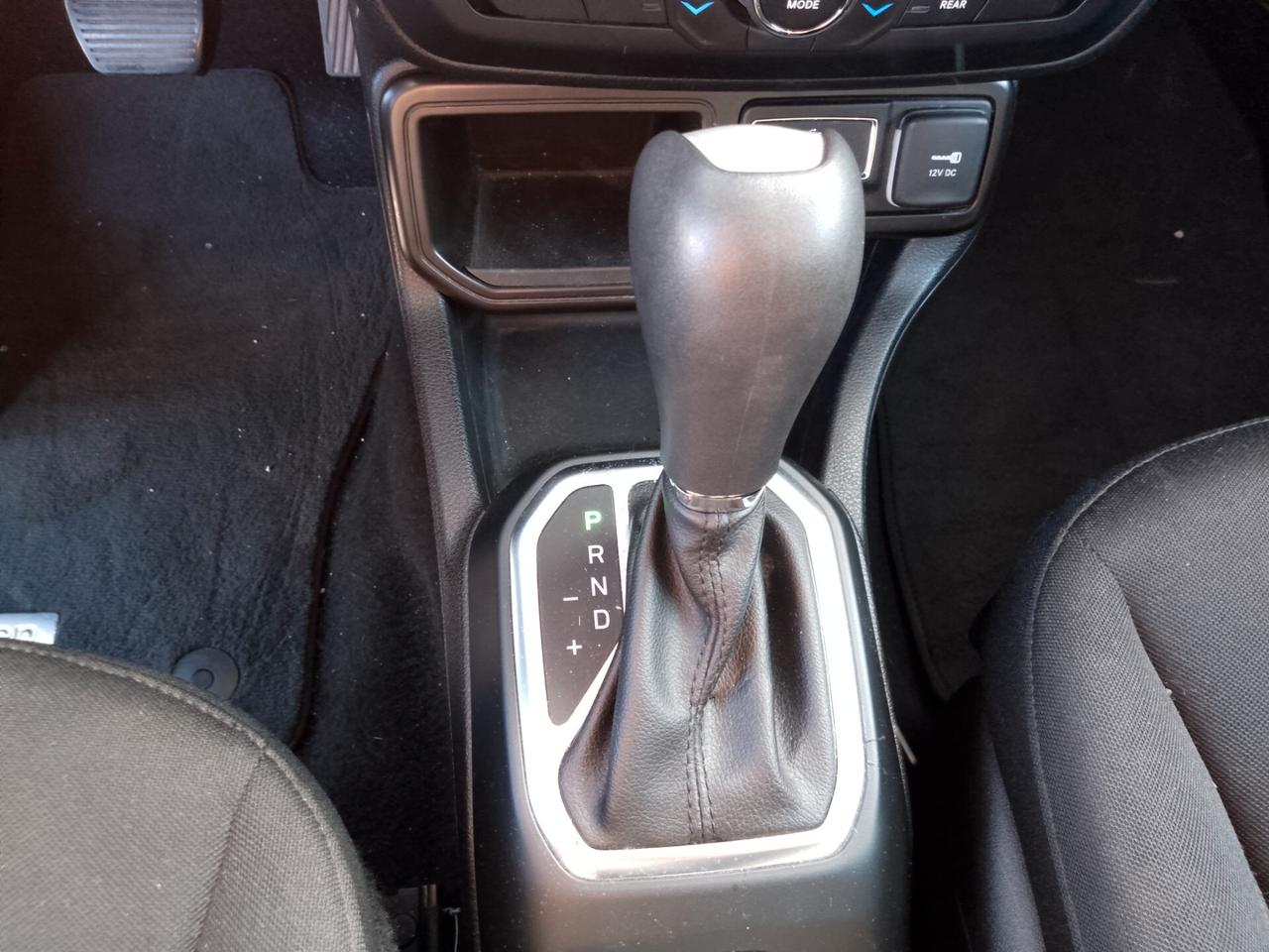 Jeep Renegade 1.3 T4 DDCT Longitude