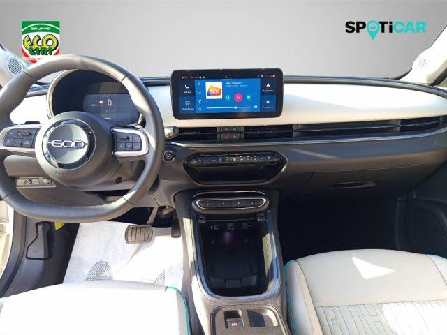 FIAT 600 Hybrid 136 CV DCT MHEV La Prima