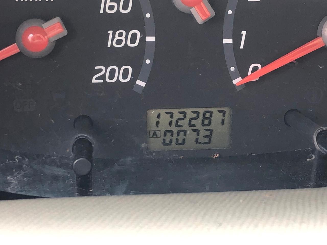 Nissan Micra 1.0 16V 5 porte Visia