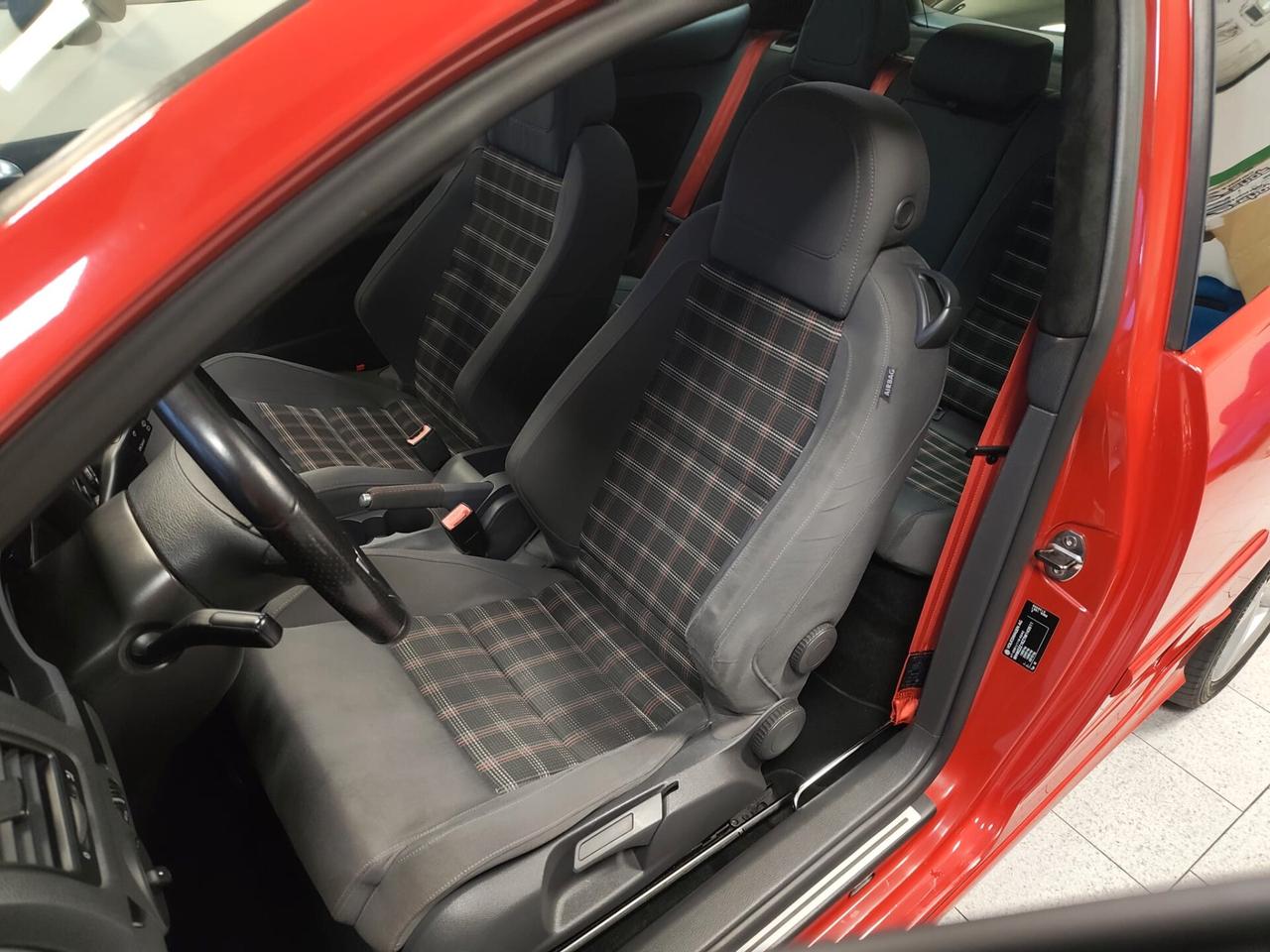 Volkswagen Golf GTI 2.0 TFSI 3p. MANUALE