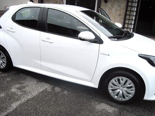 Toyota Yaris 1.5 Hybrid Active SOLO KM 18000