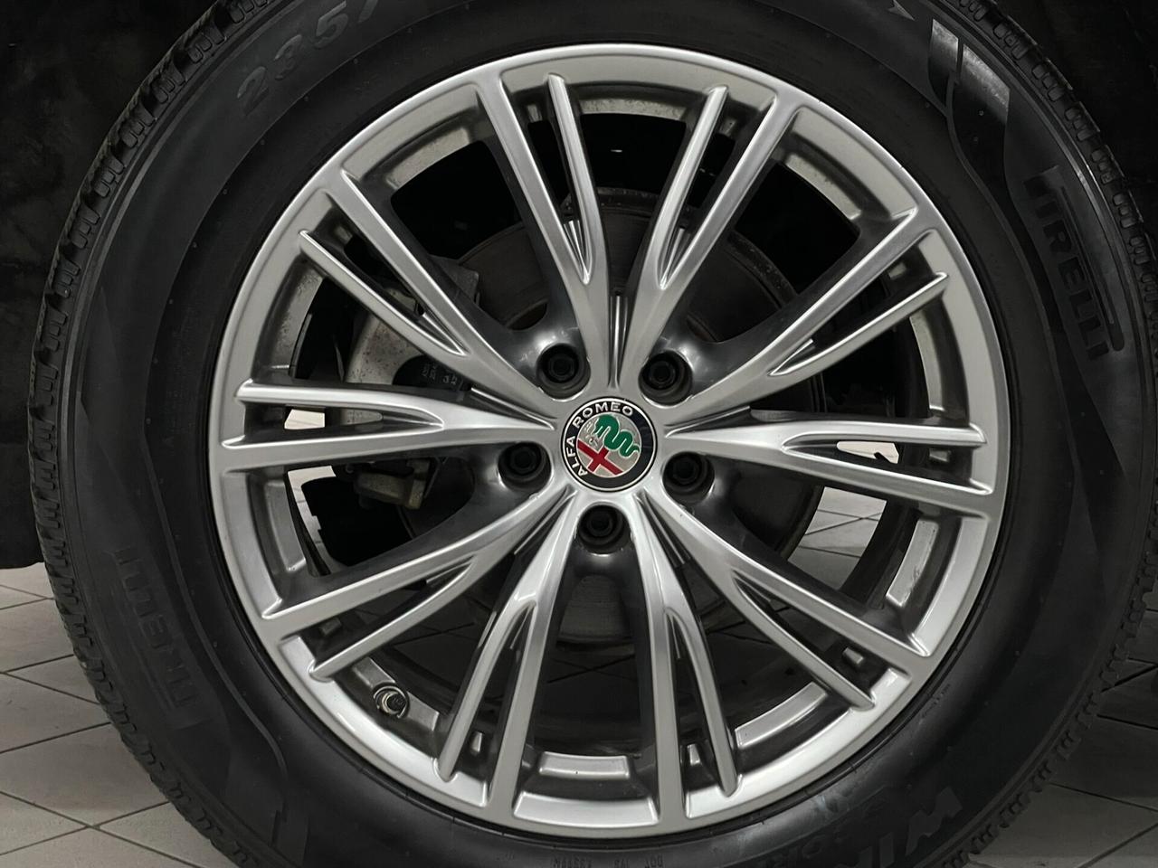 Alfa Romeo Stelvio 2.2 TD 190 CV BUSINESS Q4 DISTRIBUZIONE ESEGUITA